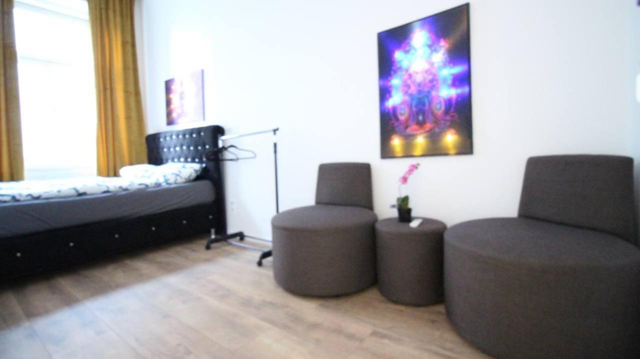 Modern Double Room Js B Wien Ngoại thất bức ảnh